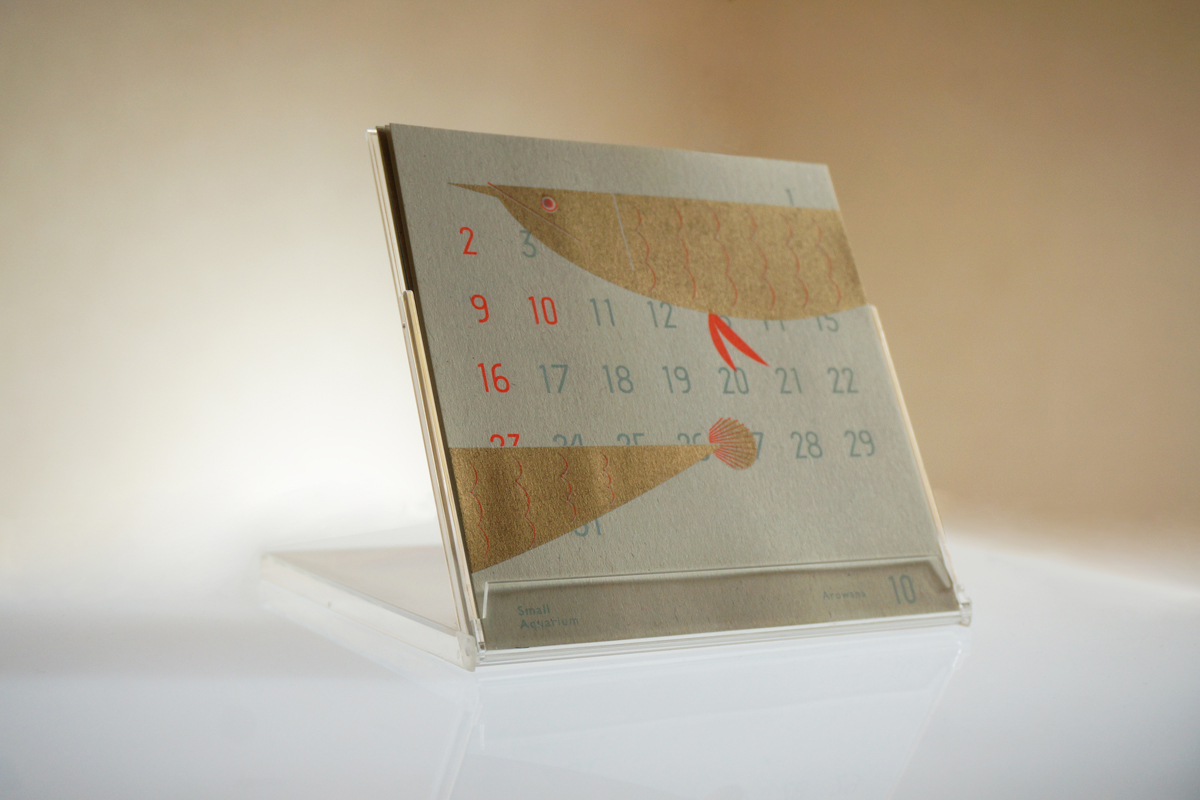 【熱帯魚好き必見！】飼ってる人も、飼えない人も、“淡水魚”をモチーフにした卓上カレンダー