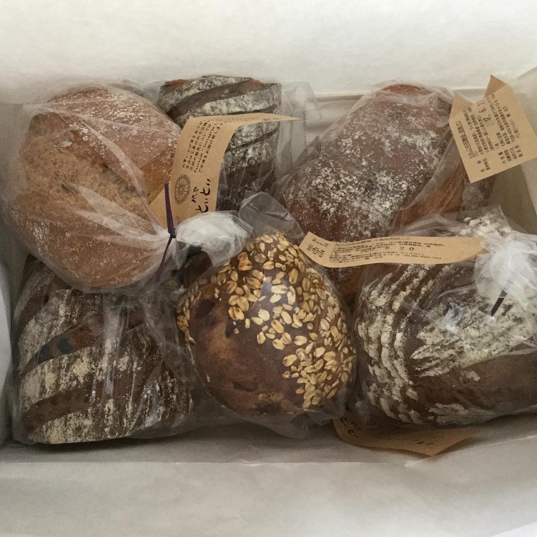 #自遊木民族珈琲 さんに行ってきた 今日なら #といとい さんの #パン 買えちゃうよ〜