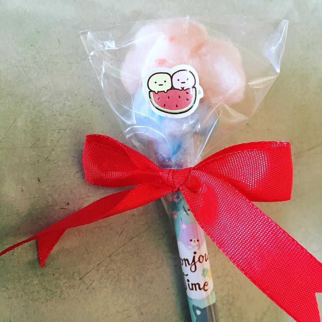 Eテレのガールズクラフト観て娘が制作! 綿あめペンシル。かわいい✨